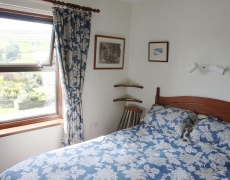 Wraycroft Cottages -Comfortable King size bed Wraycroft Cottages -Comfortable King size bed