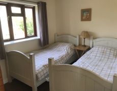 Daisy Holiday Cottage - Sleeps 4 Daisy Holiday Cottage - Sleeps 4