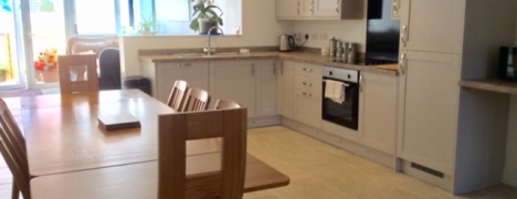 Old Mill Holiday Cottages - Goldfinch kitchen